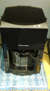 20091212coffeemakers (1).JPG
